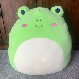 Trying to sell squishmallow collection!